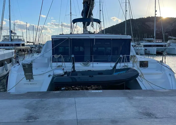 Otto Mezzo Botel *